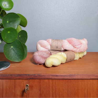 Knit by Moltrup Garn, Silky Singles