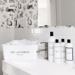 The Laundress, Wool &amp; Cashmere Shampoo med Cedertr