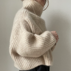 Aegyo Knit, Gujo Sweater