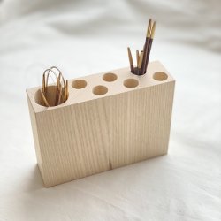 Sharins, Pindeholder