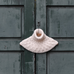 Anne Ventzel, Cable Cowl