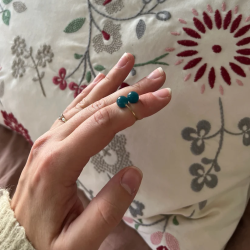 By Myr, Strikkering Gisu - Grnne Glasperler