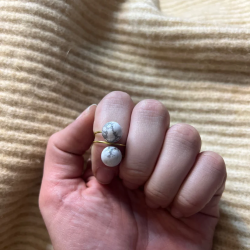 By Myr, Strikkering Lyra - Hvide Havlitperler