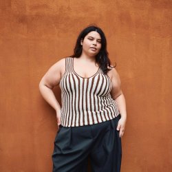 Strikke Kit - Knitting for Olive, Line Top