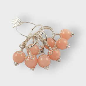 Markrshoppen, Smykkemarkrer med lyserde Jade-perler