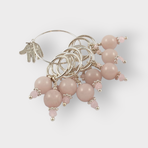 Markrshoppen, Smykkemarkrer med lyserde Jade-perler