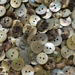 PetiteKnit, Perlemorsknapper