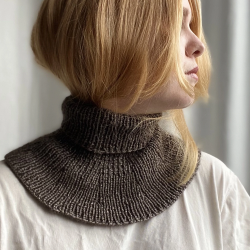 Sharins, December Collar