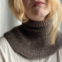 Sharins, December Collar